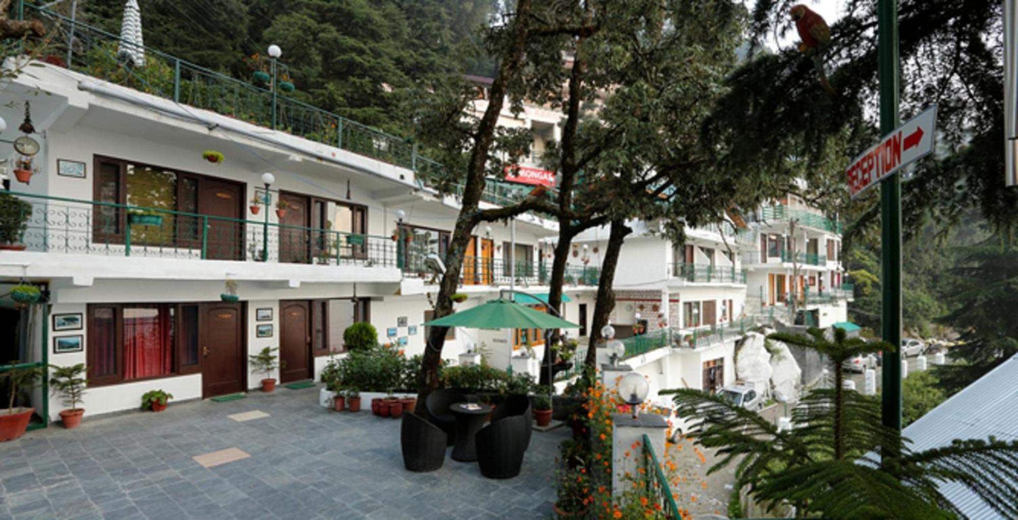 Mongas Hotel & Resort Dalhousie Exterior photo